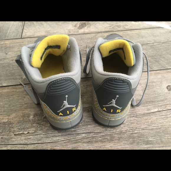 Nike Youth AJF 3 (GS) Size 5 Grey/Yellow/White - Picture 6 of 7